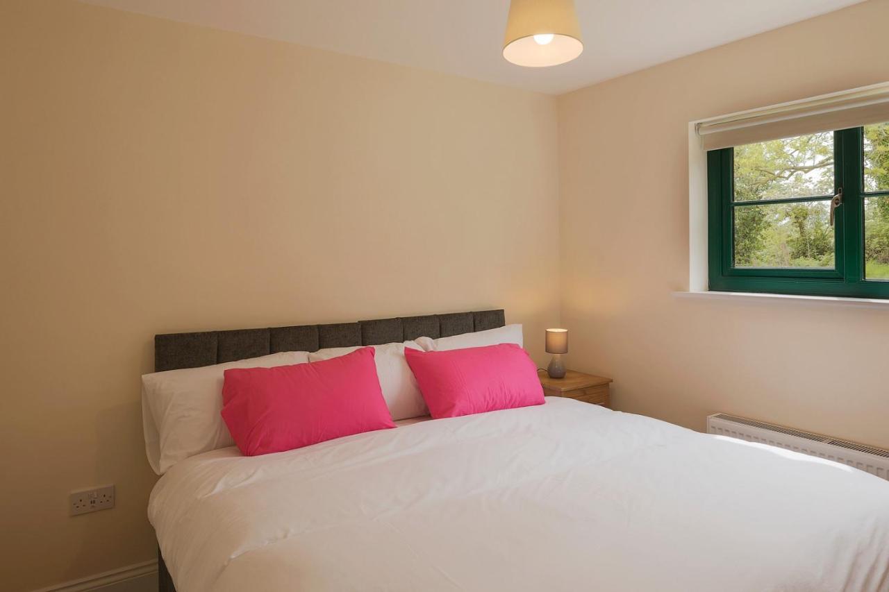 Oakwell Holiday Village Ramelton Extérieur photo