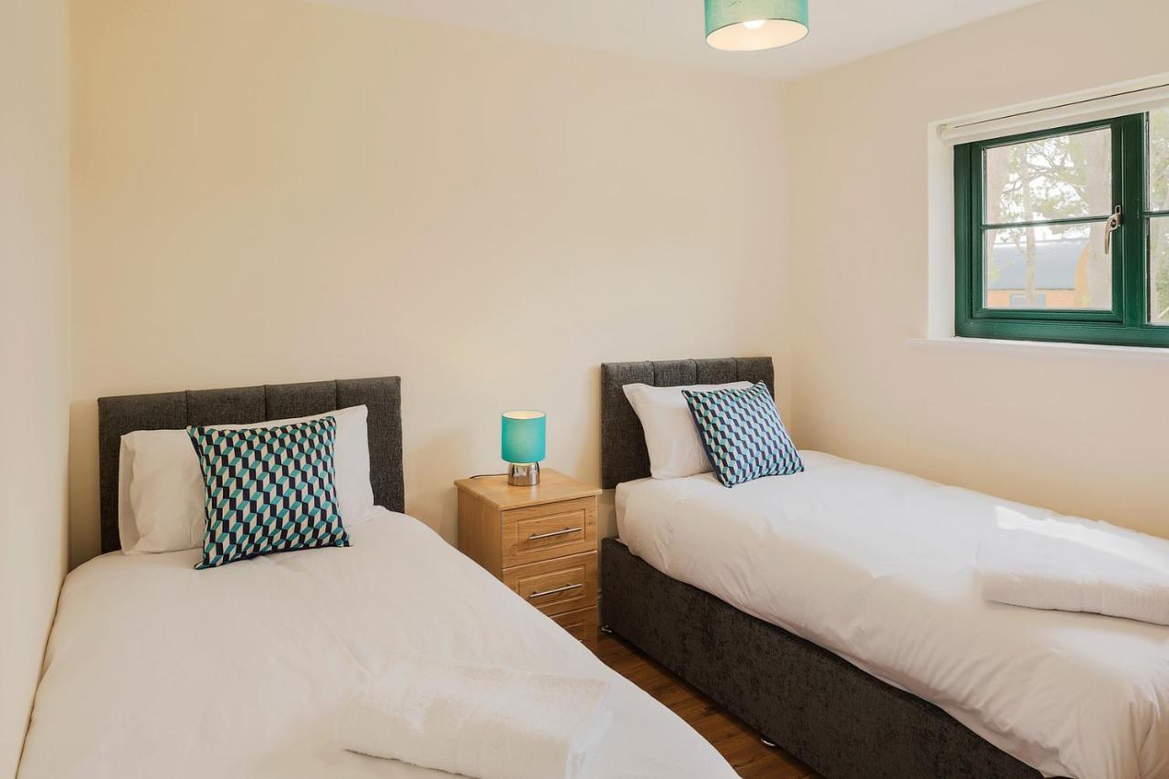 Oakwell Holiday Village Ramelton Extérieur photo